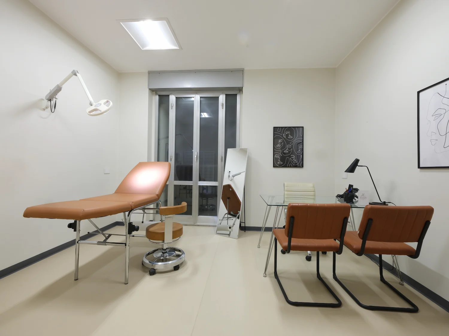 julius clinic 07